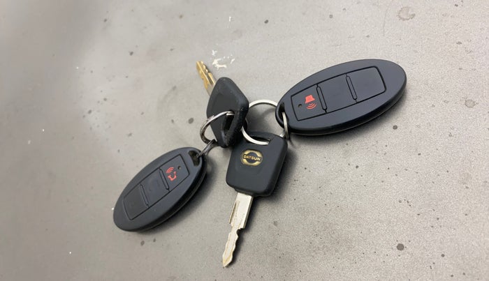 2017 Datsun Redi Go T (O), Petrol, Manual, 1,11,524 km, Key Close Up