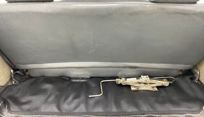 2011 Maruti Eeco 7 STR, Petrol, Manual, 74,616 km, Boot Inside