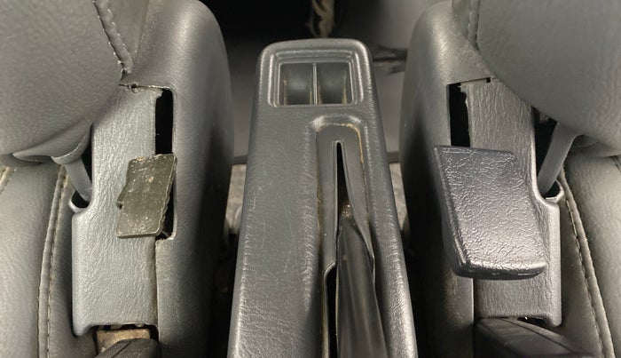 2011 Maruti Eeco 7 STR, Petrol, Manual, 74,616 km, Driver Side Adjustment Panel