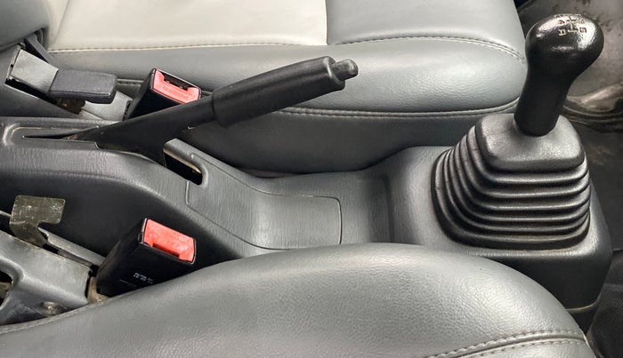 2011 Maruti Eeco 7 STR, Petrol, Manual, 74,616 km, Gear Lever