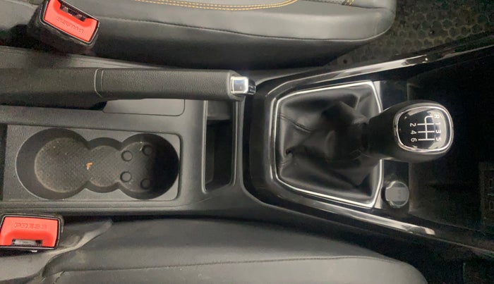 2023 Skoda KUSHAQ STYLE 1.0L TSI MT, Petrol, Manual, 37,039 km, Gear Lever