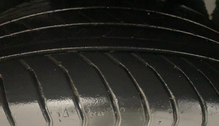 2023 Skoda KUSHAQ STYLE 1.0L TSI MT, Petrol, Manual, 37,039 km, Right Rear Tyre Tread