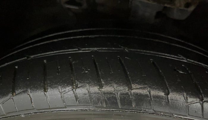 2018 Hyundai Verna 1.6 VTVT SX O, Petrol, Manual, 34,140 km, Left Front Tyre Tread