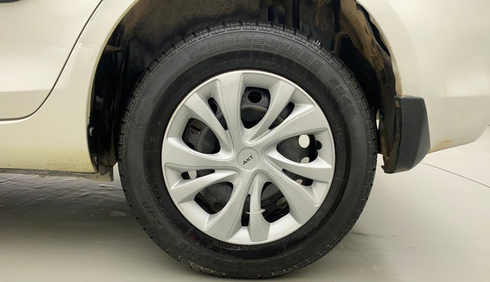 2015 Maruti Swift Dzire VXI, Petrol, Manual, 85,929 km, Left Rear Wheel