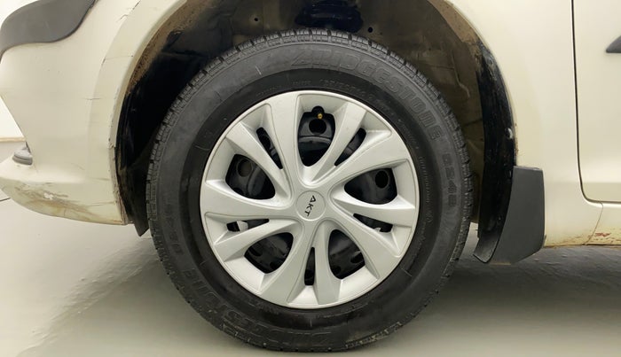 2015 Maruti Swift Dzire VXI, Petrol, Manual, 85,929 km, Left Front Wheel