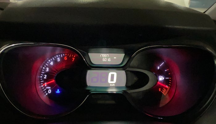 2018 Renault Captur RXE PETROL, Petrol, Manual, 17,991 km, Odometer Image