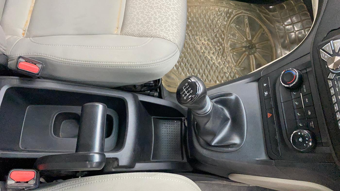 2018 Mahindra MARAZZO M2 7STR, Diesel, Manual, 84,207 km, Gear Lever