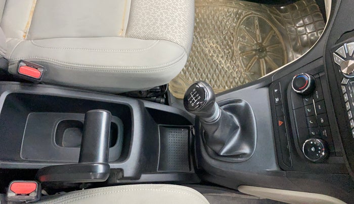 2018 Mahindra MARAZZO M2 7STR, Diesel, Manual, 84,207 km, Gear Lever