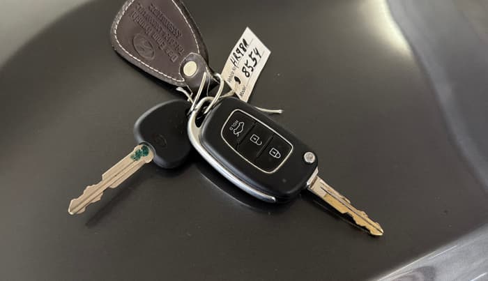 2021 Hyundai GRAND I10 NIOS SPORTZ 1.2 KAPPA VTVT CNG, CNG, Manual, 76,609 km, Key Close Up