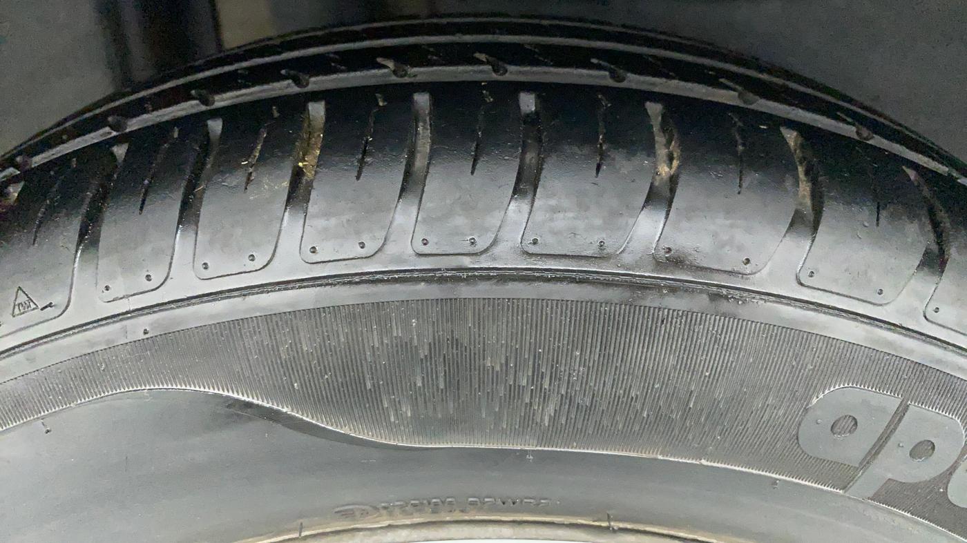 2020 Maruti Dzire VXI, Petrol, Manual, 38,073 km, Right Rear Tyre Tread