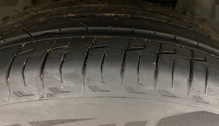 2018 Tata NEXON XZA PLUS PETROL, Petrol, Automatic, 59,962 km, Right Front Tyre Tread