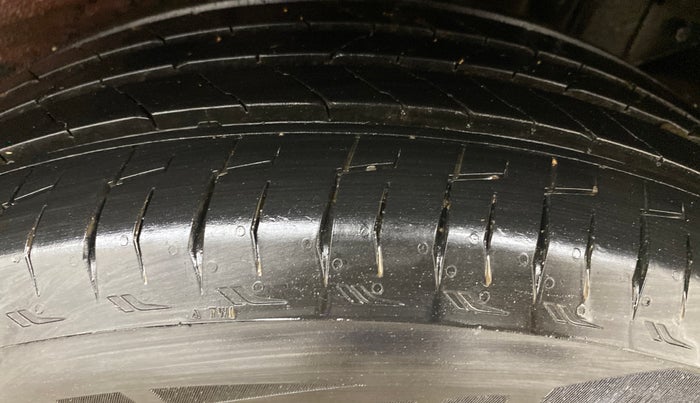 2018 Tata NEXON XZA PLUS PETROL, Petrol, Automatic, 59,962 km, Left Rear Tyre Tread