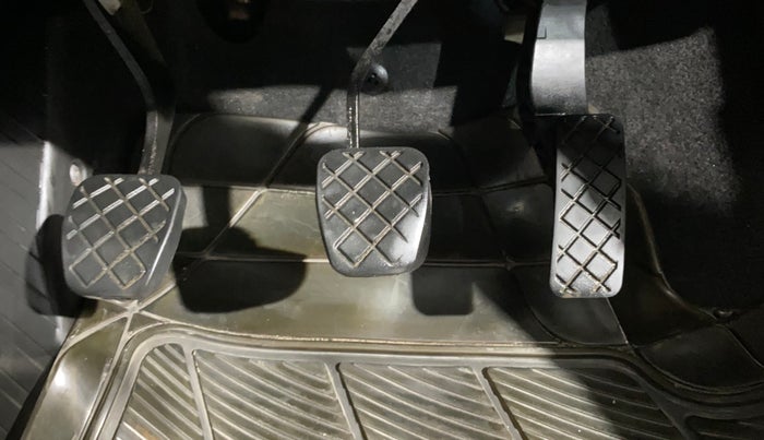 2022 Skoda KUSHAQ ACTIVE 1.0L TSI MT, Petrol, Manual, 28,643 km, Pedals