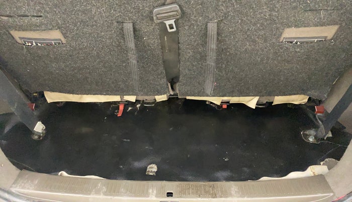 2015 Renault Lodgy 85 PS RXL, Diesel, Manual, 88,555 km, Boot Inside