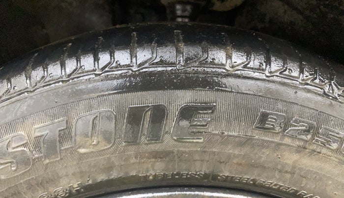 2015 Renault Lodgy 85 PS RXL, Diesel, Manual, 88,555 km, Left Front Tyre Tread