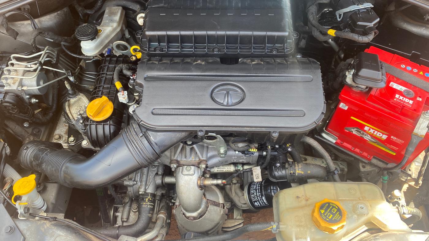2021 Tata Tiago XZ PETROL, Petrol, Manual, 23,555 km, Engine View