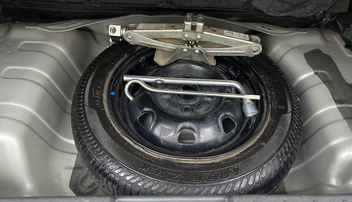 2019 Maruti Alto K10 VXI (O), Petrol, Manual, 30,899 km, Spare Tyre