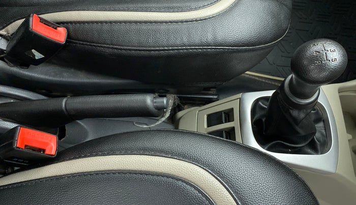2019 Maruti Alto K10 VXI (O), Petrol, Manual, 30,899 km, Gear Lever