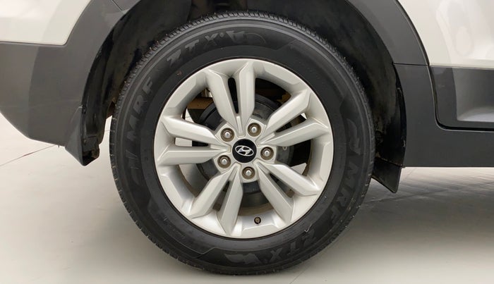 2016 Hyundai Creta SX 1.6 DIESEL, Diesel, Manual, 1,03,190 km, Right Rear Wheel