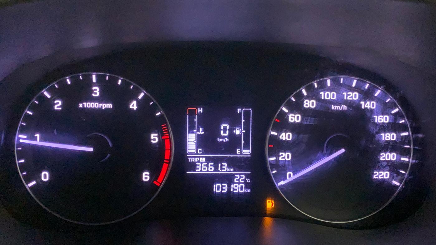 2016 Hyundai Creta SX 1.6 DIESEL, Diesel, Manual, 1,03,190 km, Odometer Image