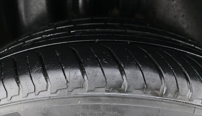 2018 Volkswagen Ameo HIGHLINE1.2L PLUS 16 ALLOY, Petrol, Manual, 42,787 km, Right Rear Tyre Tread