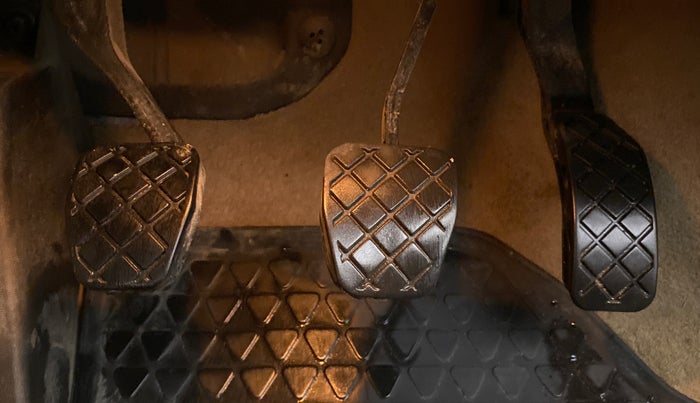 2018 Volkswagen Ameo HIGHLINE1.2L PLUS 16 ALLOY, Petrol, Manual, 42,787 km, Pedals