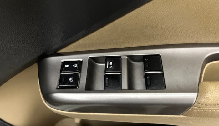 2015 Honda City 1.5L I-VTEC VX, Petrol, Manual, 49,827 km, Driver Side Door Panels Control