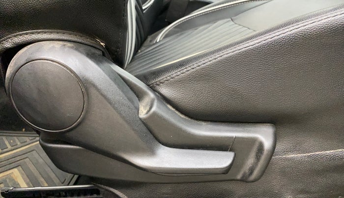 2018 Maruti IGNIS ZETA 1.2, Petrol, Manual, 32,795 km, Driver Side Adjustment Panel