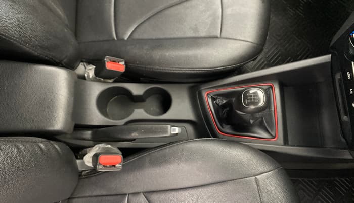 2020 Hyundai Elite i20 SPORTZ PLUS 1.2 DUAL TONE, Petrol, Manual, 23,522 km, Gear Lever
