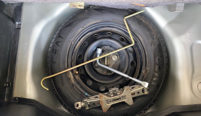 2016 Maruti Swift VXI, Petrol, Manual, 98,587 km, Spare Tyre