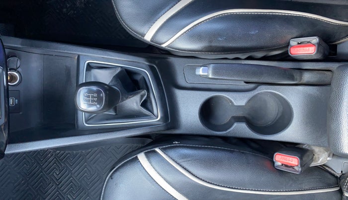 2019 Hyundai Elite i20 MAGNA PLUS 1.2, Petrol, Manual, 66,231 km, Gear Lever