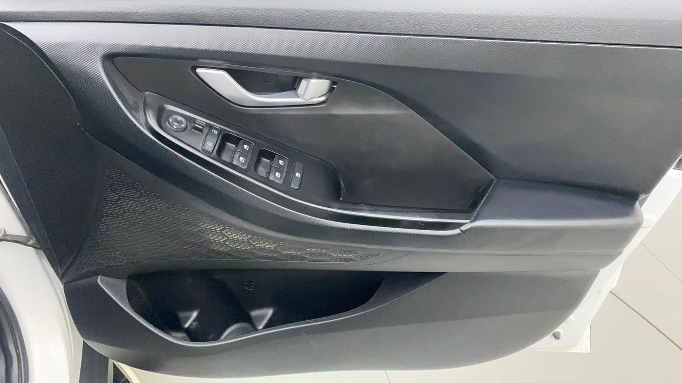 2022 Hyundai Creta S PLUS KNIGHT 1.5 PETROL, Petrol, Manual, 22,463 km, Driver Side Door Panels Control