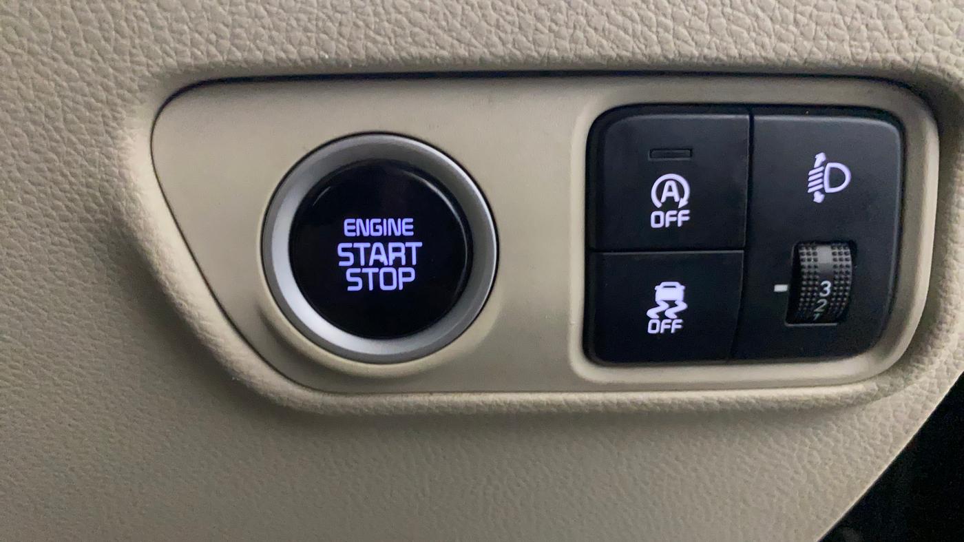 2023 KIA CARENS LUXURY PLUS 1.5 PETROL DCT 7 STR, Petrol, Automatic, 37,058 km, Keyless Start/ Stop Button
