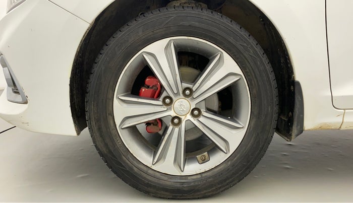 2019 Hyundai Verna 1.6 VTVT SX, CNG, Manual, 75,753 km, Left Front Wheel