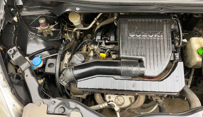 2013 Maruti Ritz VXI, Petrol, Manual, 74,969 km, Engine View - Right
