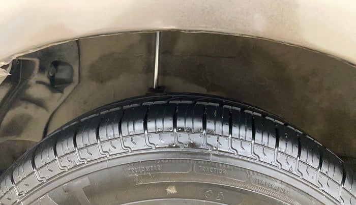 2013 Maruti Ritz VXI, Petrol, Manual, 74,969 km, Right Rear Tyre Tread
