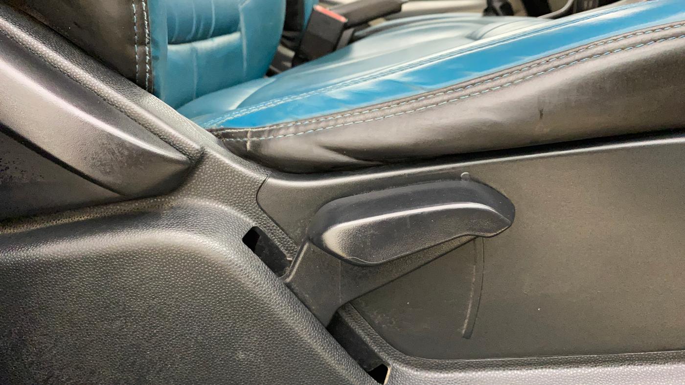 2020 Ford Ecosport TITANIUM 1.5L DIESEL, Diesel, Manual, 1,07,784 km, Driver Side Adjustment Panel