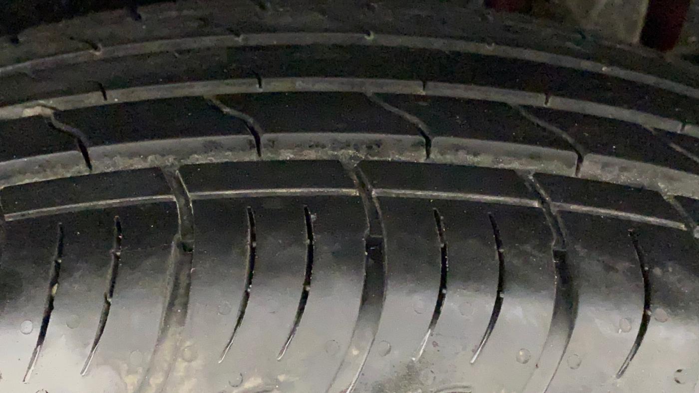 2022 Maruti BREZZA ZXI SMART HYBRID , Petrol, Manual, 3,636 km, Left Rear Tyre Tread