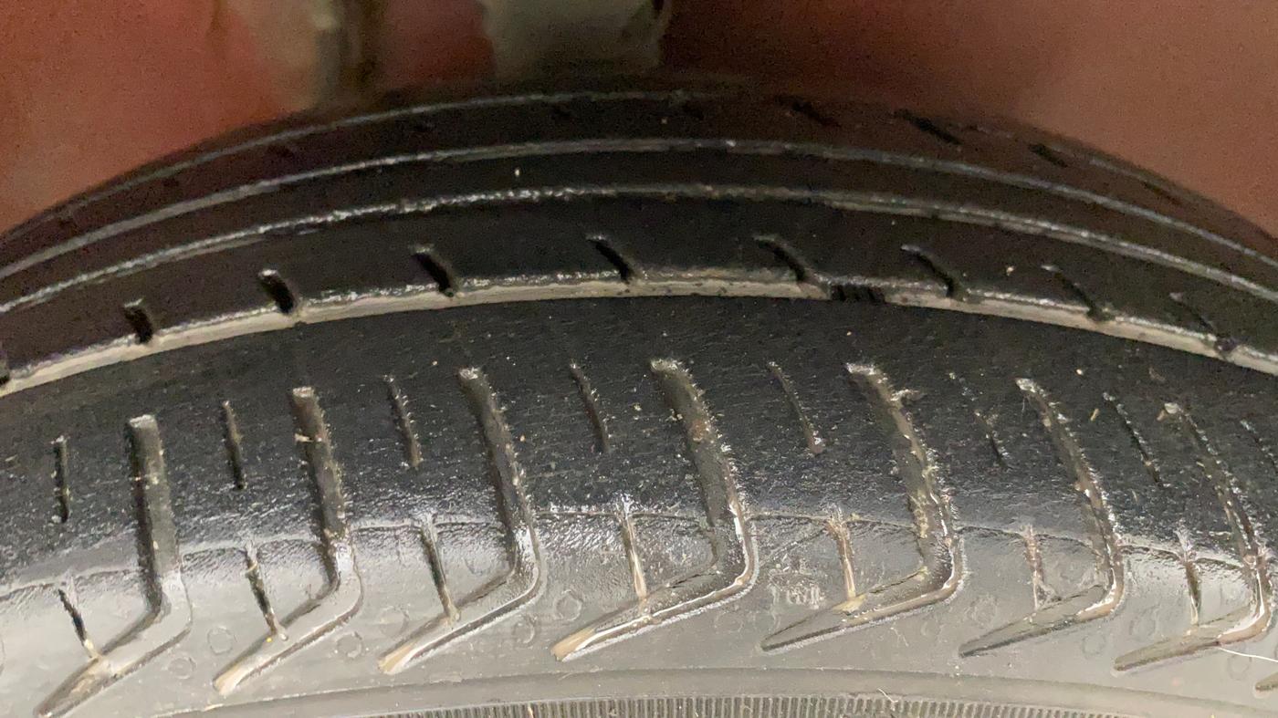 2011 Maruti Alto K10 VXI, Petrol, Manual, 77,740 km, Right Front Tyre Tread