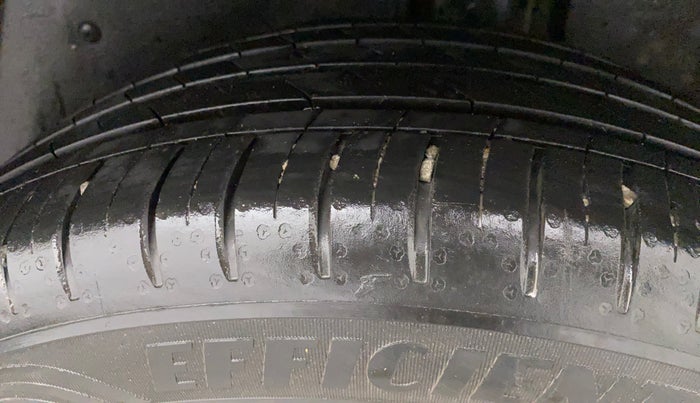 2021 MG HECTOR SHARP HYBRID 1.5 PETROL, Petrol, Manual, 31,070 km, Left Rear Tyre Tread