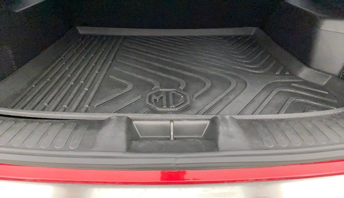 2021 MG HECTOR SHARP HYBRID 1.5 PETROL, Petrol, Manual, 31,070 km, Boot Inside