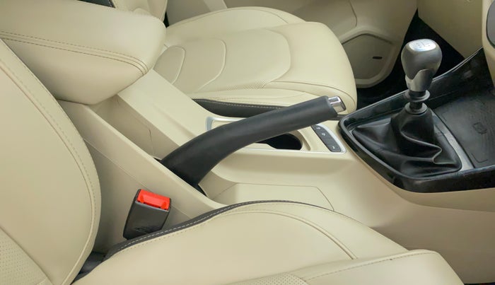 2021 MG HECTOR SHARP HYBRID 1.5 PETROL, Petrol, Manual, 31,070 km, Gear Lever