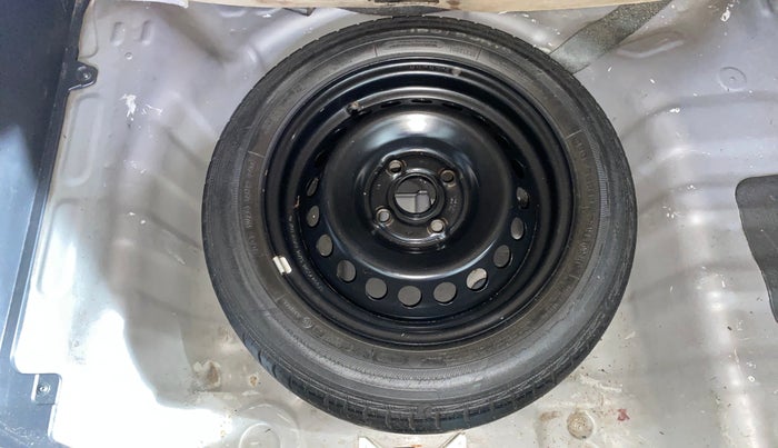 2017 Hyundai Grand i10 SPORTZ (O) AT 1.2 KAPPA VTVT, Petrol, Automatic, 77,839 km, Spare Tyre