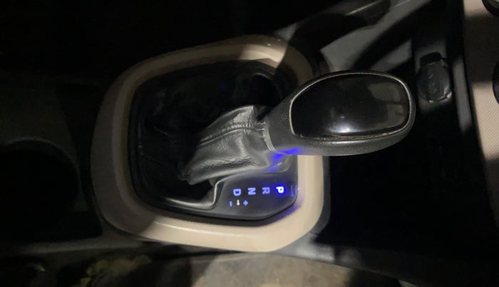 2017 Hyundai Grand i10 SPORTZ (O) AT 1.2 KAPPA VTVT, Petrol, Automatic, 77,839 km, Gear Lever