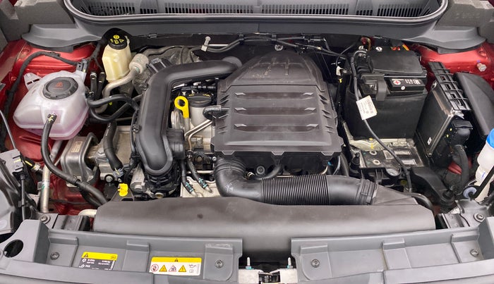 2022 Volkswagen TAIGUN TOPLINE  1.0 TSI AT, Petrol, Automatic, 8,456 km, Open Bonet