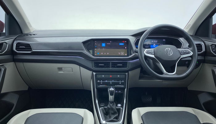 2022 Volkswagen TAIGUN TOPLINE  1.0 TSI AT, Petrol, Automatic, 8,456 km, Dashboard