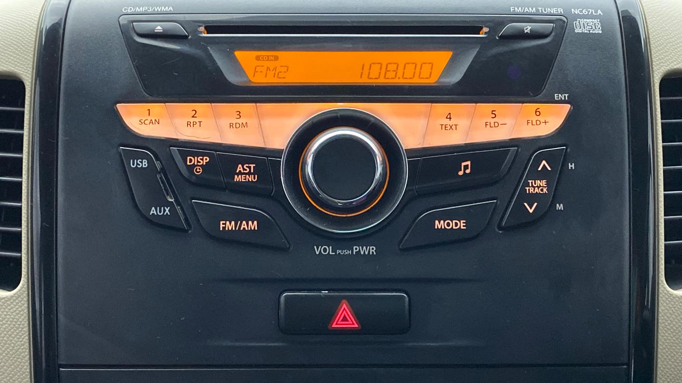 2017 Maruti Wagon R 1.0 VXI, Petrol, Manual, 27,302 km, Infotainment System