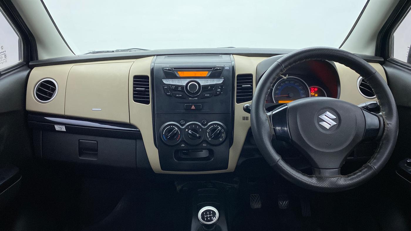 2017 Maruti Wagon R 1.0 VXI, Petrol, Manual, 27,302 km, Dashboard