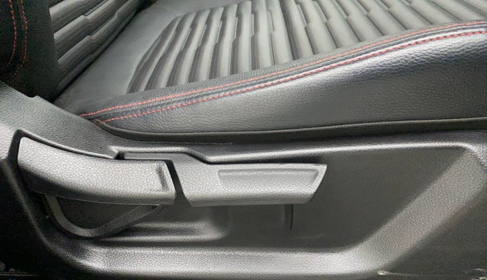 2023 KIA SONET GTX PLUS 1.0 IMT, Petrol, Manual, 4,895 km, Driver Side Adjustment Panel