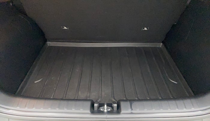 2023 KIA SONET GTX PLUS 1.0 IMT, Petrol, Manual, 4,895 km, Boot Inside